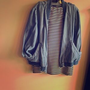 Gently Used lightweight Gap Jean Jacket